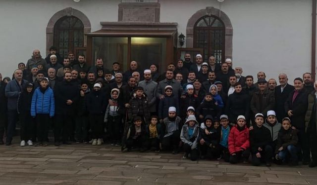 Vatandaşlar Kalfat’ta Sabah Namazında Buluştu