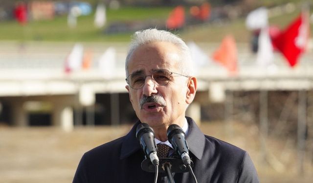 Bakan Uraloğlu: "Hızlı tren projesi tamamlandığında Ankara-Samsun arası 2,5 saate düşecek"