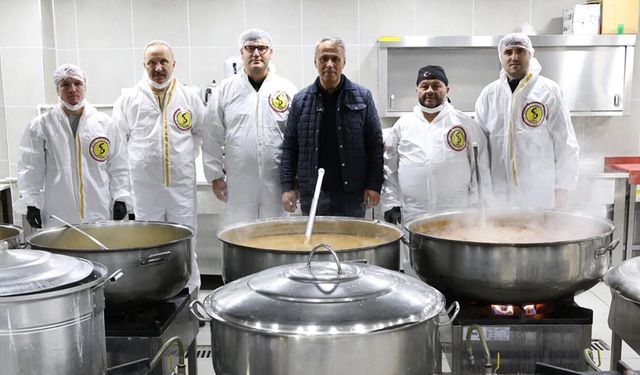 Çerkeş Belediyesi Aşevi Her Gün Bin Sofraya Sıcak Yemek Taşıyor