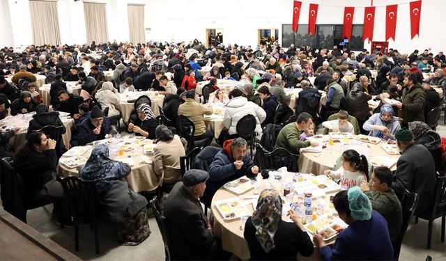 Çerkeş’te Üç Bin Kişi Aynı Sofrada Buluştu