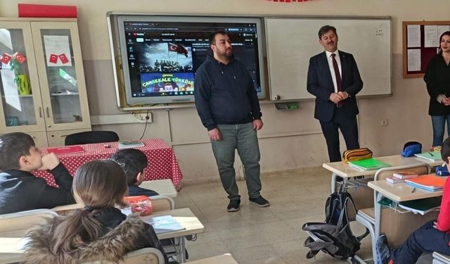 Çankırı’da İl Müdürü Işık, TOKİ Okullarında Öğrencilerle Buluştu