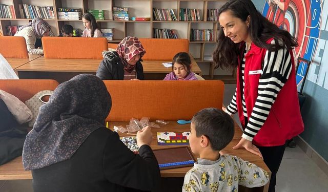 Orta’da Teknoloji Bağımlılığına Karşı Cam Mozaik Atölyesi