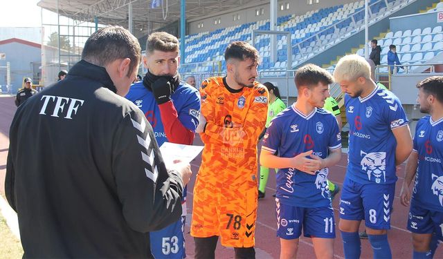 Rakip takım sahaya çıkmayınca Çankırı FK hükmen galip geldi