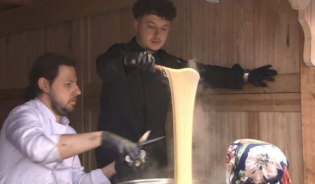 Başkentte Trabzon Günleri: Şenol Güneş ve Tolga Zengin vatandaşlarla buluştu