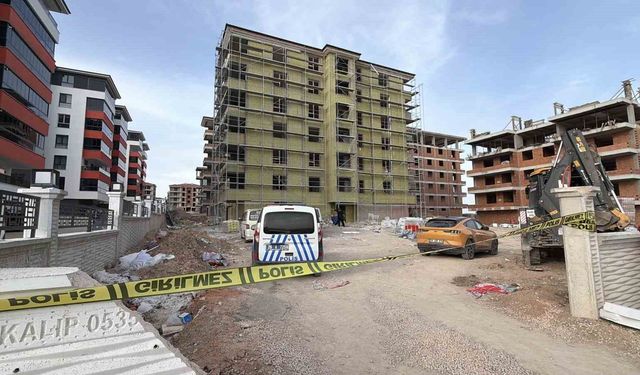 Asansör boşluğuna düşen sıva ustası hayatını kaybetti
