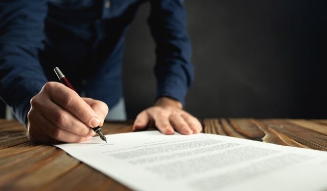 Kamu Görevlileri ve Malvarlığına Karşı Suçlarda Hukuki Süreç