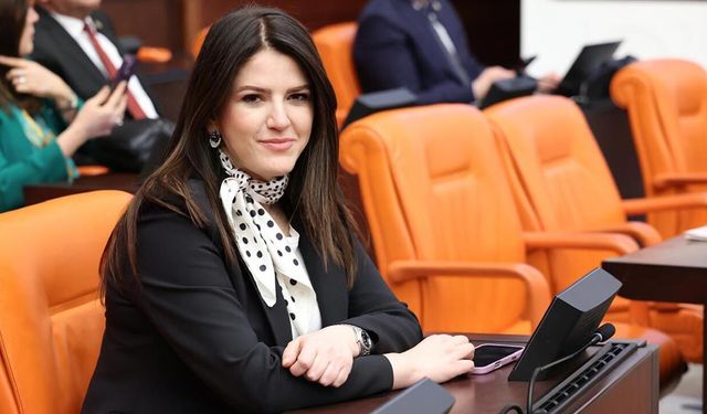 SİYASET
