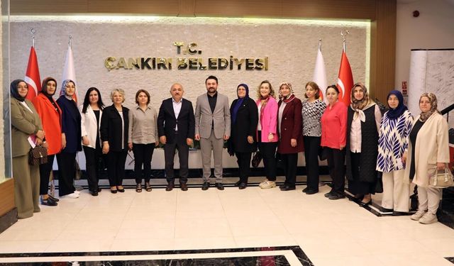 SİYASET