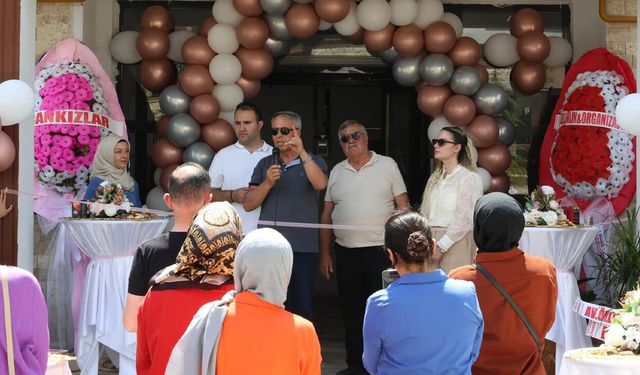 Çerkeş'te yeni çarşıda ilk iş yeri hizmete açıldı