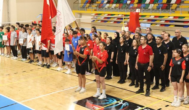 Çankırı'da badminton heyecanı başladı