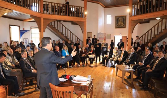 Öğretmenle Başlayan Hikâye’de yöneticilik ve liderlik konuşuldu