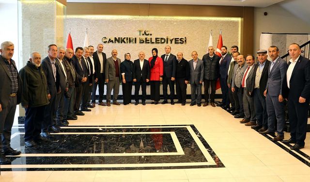 Başkan Esen, merkez mahalle muhtarlarıyla buluştu