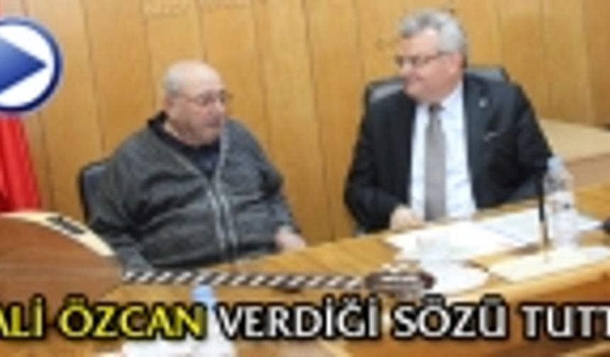 Vali Özcan dan Zeki Babadağa elektro saz