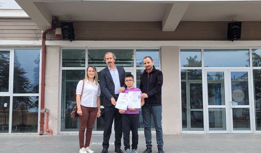 İlkokulu öğrencisinden iki alanda Türkiye birinciliği