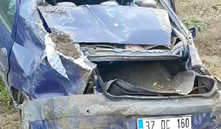 Kastamonu'da takla atan otomobildeki 3 kişi yaralandı