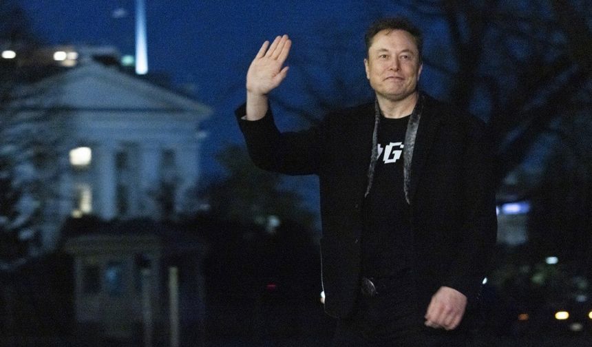 Elon Musk: "Uzayda mahsur kalan astronotları birkaç hafta içinde geri getireceğiz"