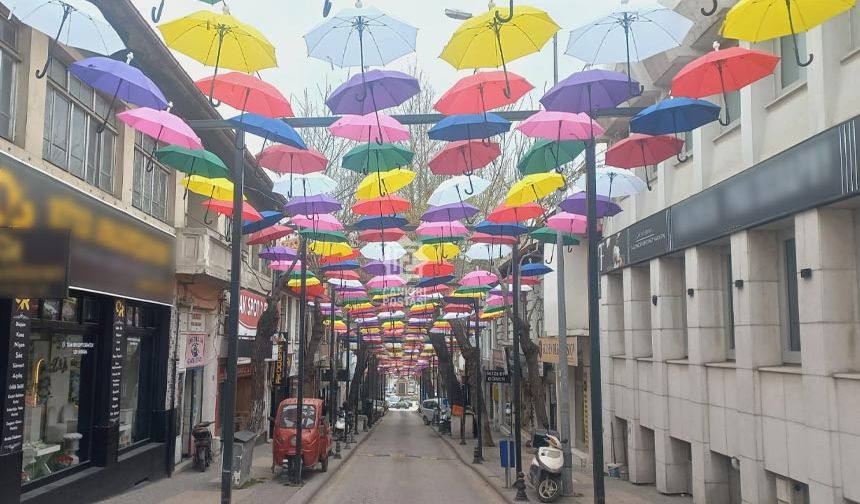 Çankırı’da Şemsiyeli Sokakta tasarım değişti