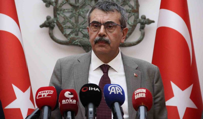 Milli Eğitim Bakanı Tekin, İstanbul’da okulların 2 gün tatil edildiğini açıkladı