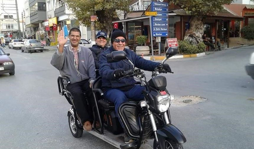 Çöp evde yangın: 2 ölü, 1 ağır yaralı