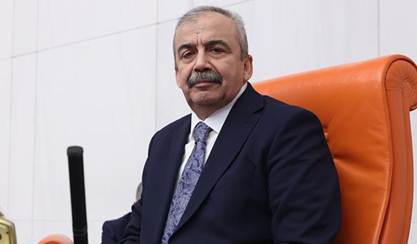 Sırrı Süreyya Önder hayatını kaybetti