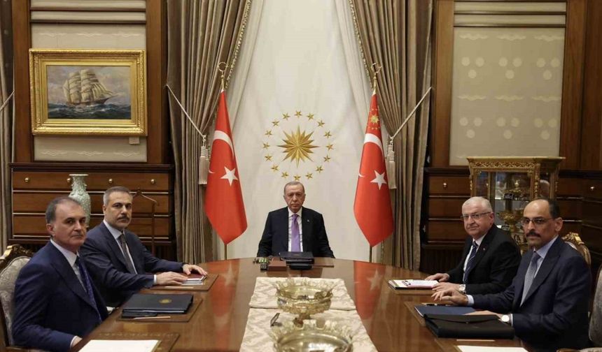 Cumhurbaşkanı Erdoğan başkanlığında güvenlik toplantısı gerçekleştirildi
