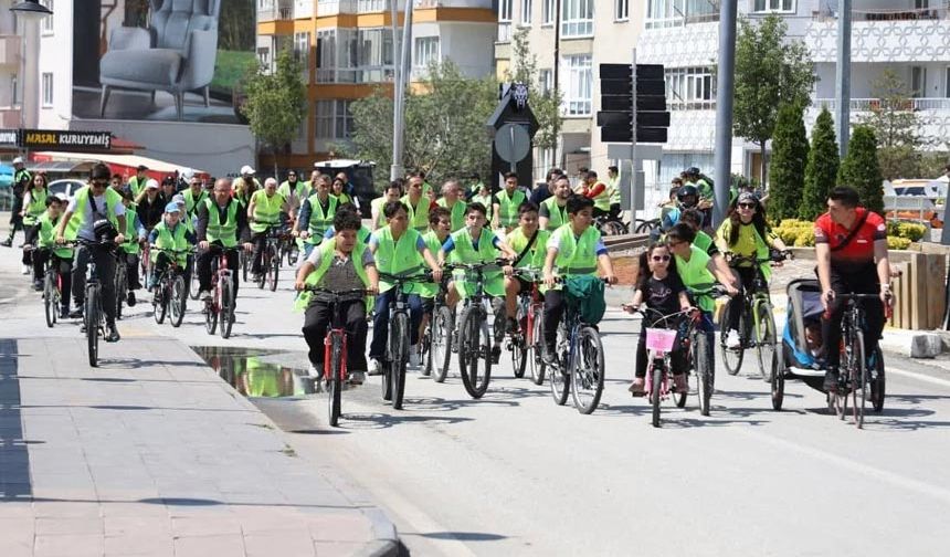 Çankırı’da 12. Geleneksel Yeşilay Bisiklet Turu coşkuyla gerçekleştirildi