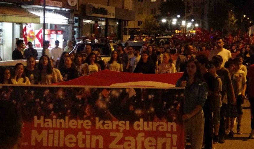 Çankırı’da yüzlerce vatandaş 15 Temmuz şehitleri için yürüdü