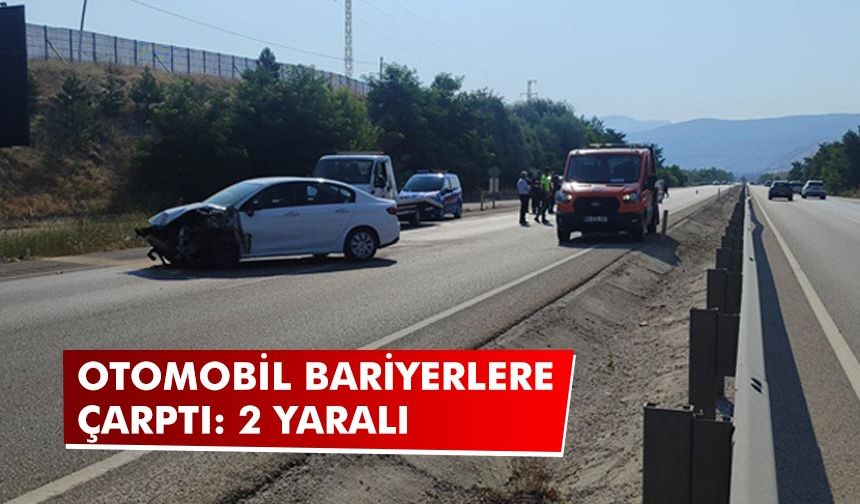 Çankırı’da otomobil bariyerlere çarptı: 2 Yaralı
