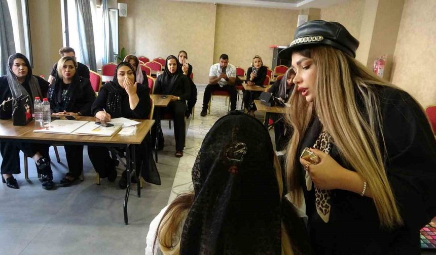 İranlılar Van’da hem eğleniyor hem eğitim görüyor
