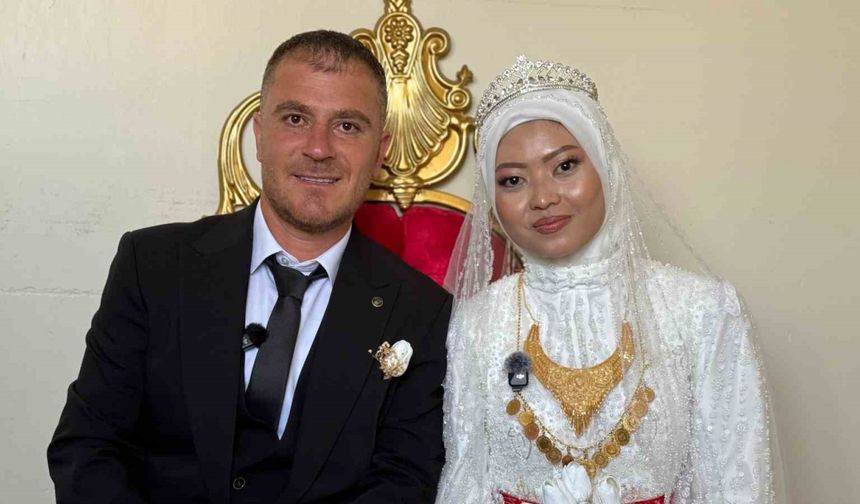 Yüksekova’ya Endonezyalı gelin: Aşkları kıtaları aştı