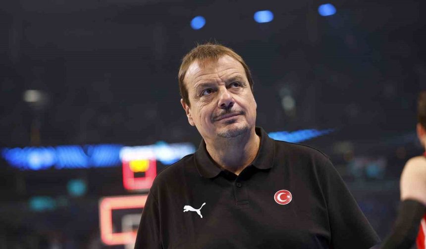 Ergin Ataman, Avrupa Şampiyonası’nın en iyi başantrenörü seçildi