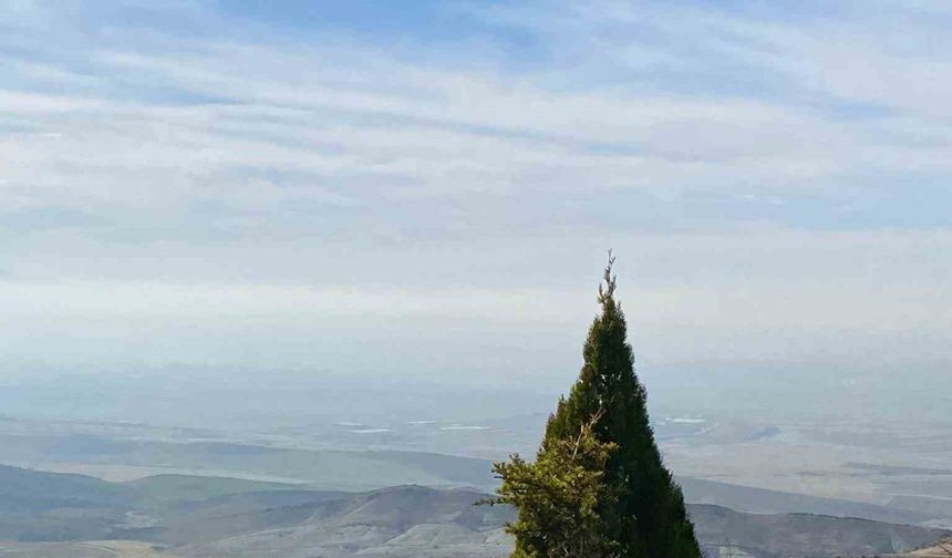 Ankara’nın simge noktası Duatepe’de sis görsel şölen oluşturdu