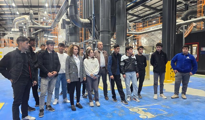 Çankırı Şehit Mehmet Ata Lisesi Öğrencileri Alarko Tarım Tesislerini İnceledi