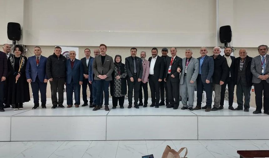 Orta’da Şiir Dinletisi Gönüllere Dokundu