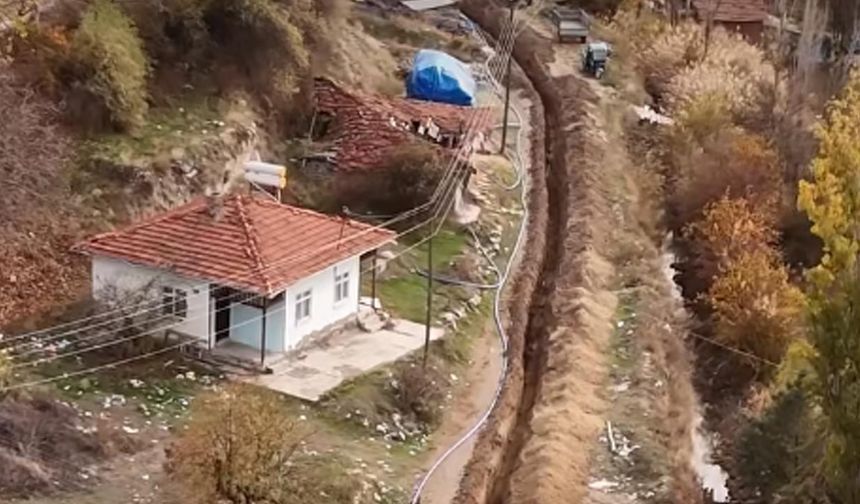 Yapraklı Şeyhosman Köyü’nde İçme Suyu Şebekesi Yenilendi