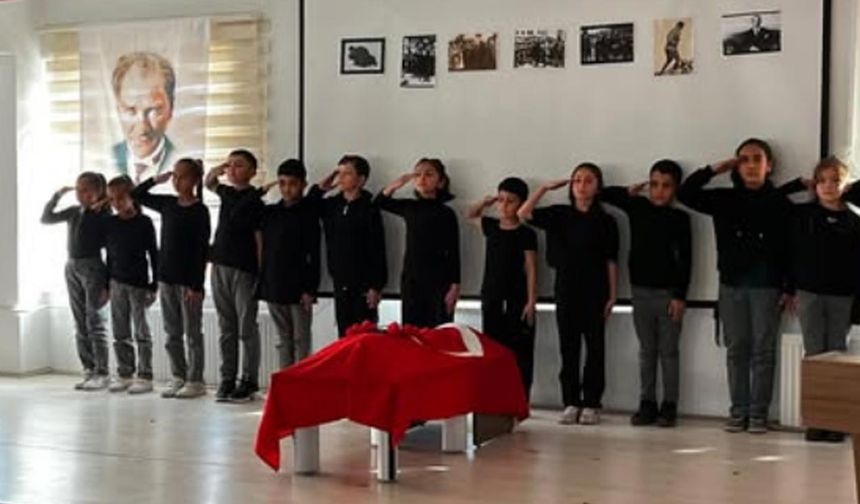 Yapraklı’da 10 Kasım Atatürk’ü Anma Programı Düzenlendi