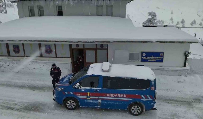 Bolu’da jandarma ekipleri turizm bölgesinde denetimlerini sürdürüyor