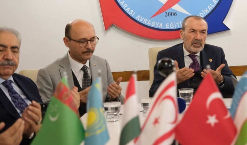 Türk Eğitim-Sen’den 250 Türkmen gencine akademik Türkçe eğitimi