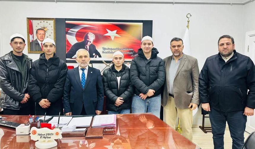 Yüklü Köyü Kur’an Kursu Hafızlarından İl Müftüsü Şahin’e Ziyaret