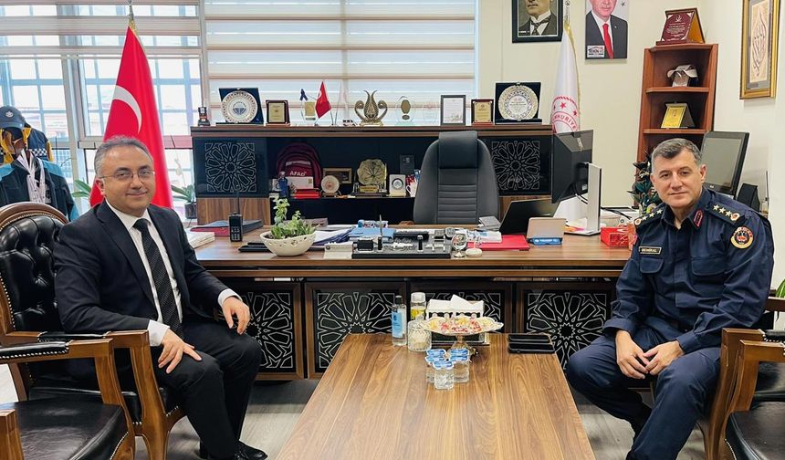 Çankırı İl Jandarma Komutanı’ndan İl Sağlık Müdürüne Ziyaret