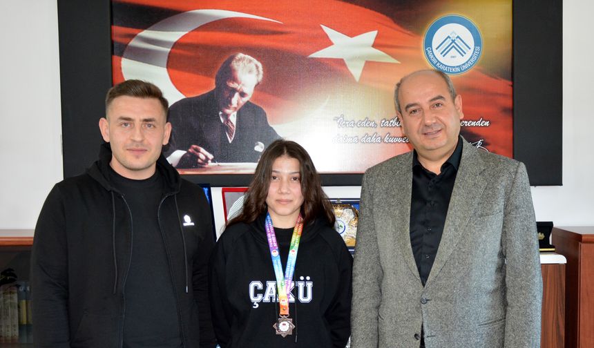 Çankırı’da Yaşayan Üniversite Öğrencisi Kick Boksta Türkiye Üçüncüsü Oldu