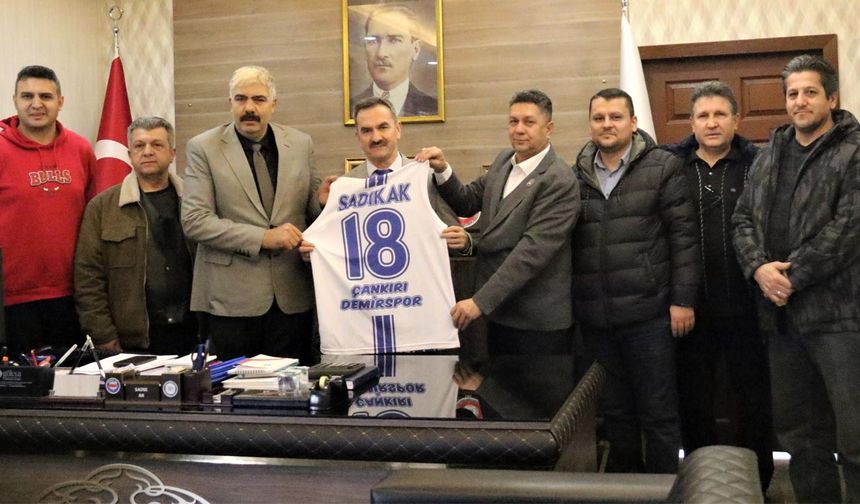 Çankırı Demir Spor’dan İl Müdürü Sadık Ak’a Ziyaret