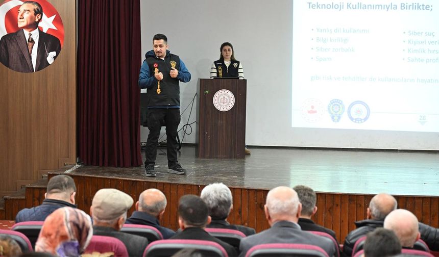 Çankırı Emniyetinden Orta’da Öğrenci ve Muhtarlara Farkındalık Eğitimi