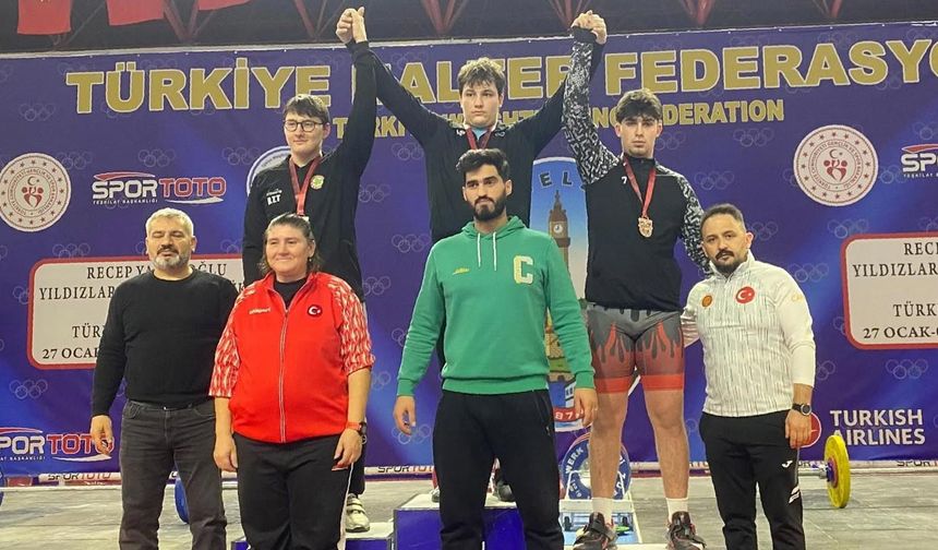 Çankırılı Genç Halterci Sadık Veyis Yurdunkulu’dan Türkiye Üçüncülüğü