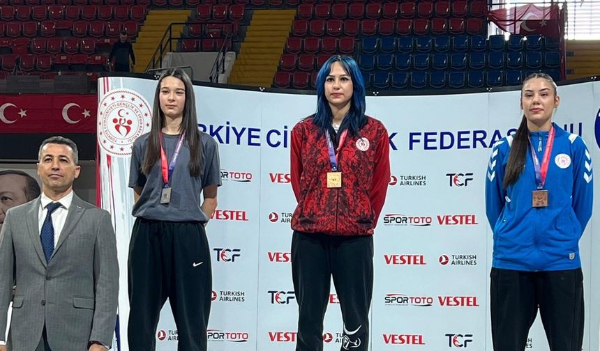İzmir’de Çankırı Fırtınası: Trampolin Cimnastiğinde Büyük Başarı