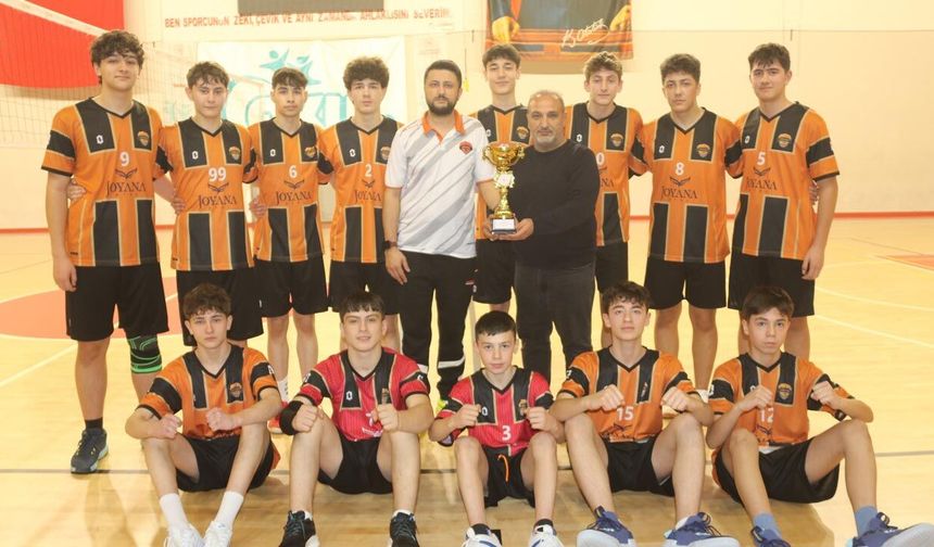 Çankırı’da Kulüpler Arası Yıldız Erkekler Voleybol İl Birinciliği Sona Erdi