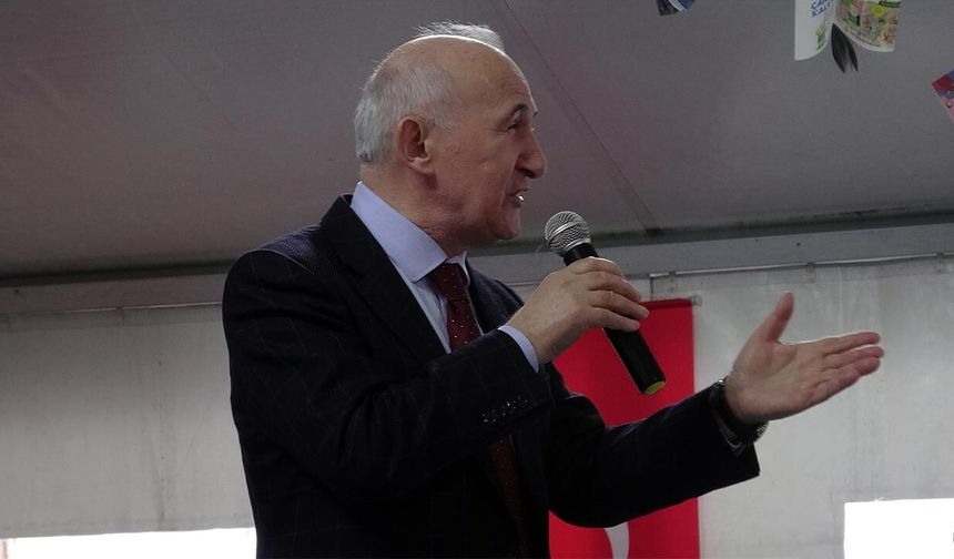 Prof. Dr. Ahmet Şimşirgil: “Tarih ve Ahlak Bozulursa Toplum Çöker”