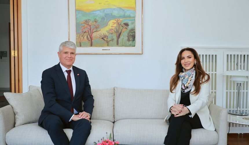 İsviçre Büyükelçisi Scheurer: “Çay, Türkiye’de sosyal hayatın merkezinde”