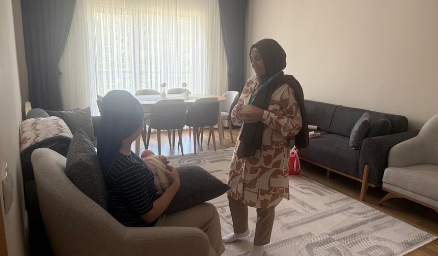 Çankırı’da “Her Gebeye Bir Ebe” uygulamasıyla ev ziyaretleri sürüyor