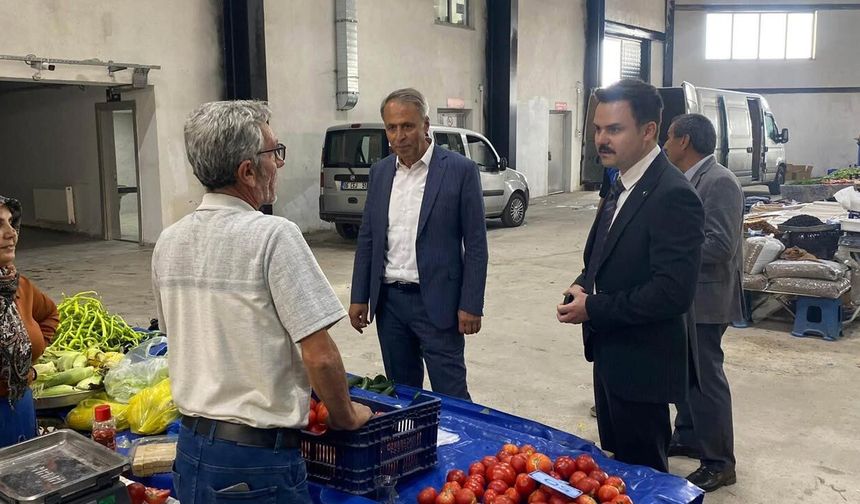 Çerkeş’te Kaymakam Arslanargun ve Başkan Sopacı pazarı ziyaret etti
